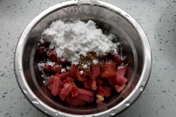 香芹炒肉的做法图解3