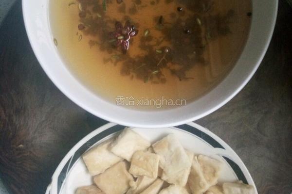 五香豆腐块的做法图解9