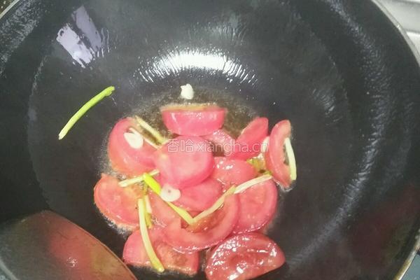 茄汁金针汤的做法图解2