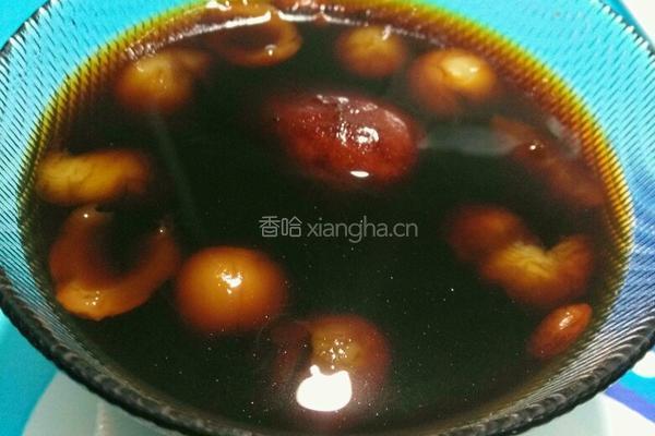 红枣桂圆枸杞汤的做法图解2