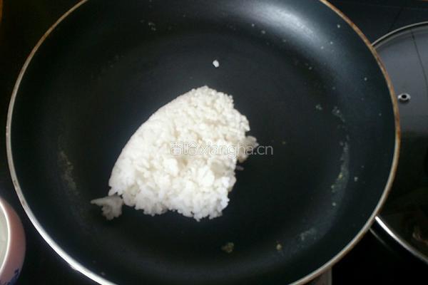 酱油炒饭的做法图解4