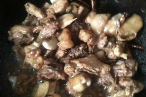 土豆焖鸡的做法图解3