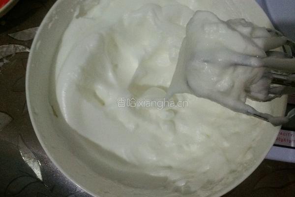 戚风蛋糕的做法图解4