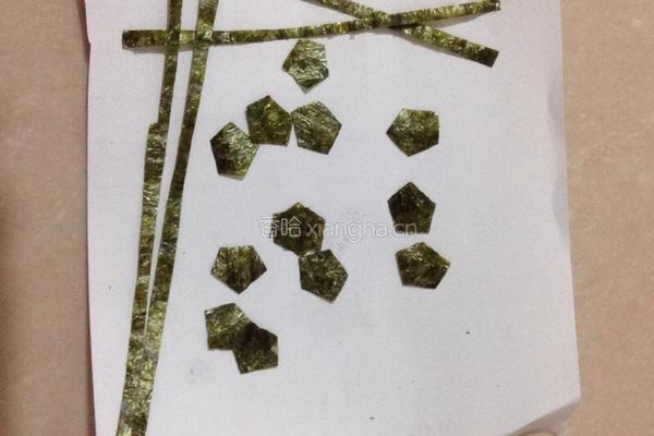 足球饭团的做法图解2