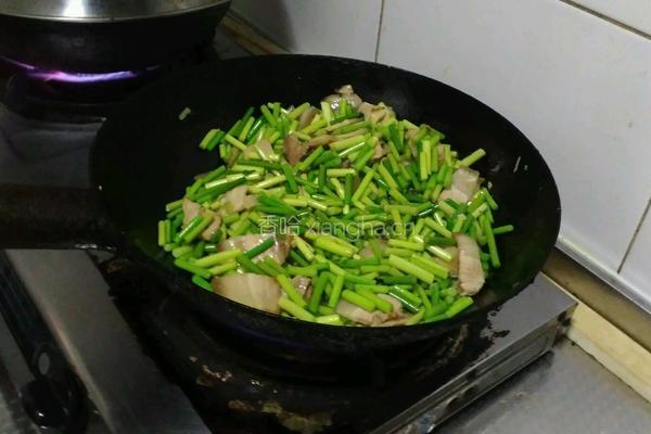 蒜苗五花肉的做法图解6
