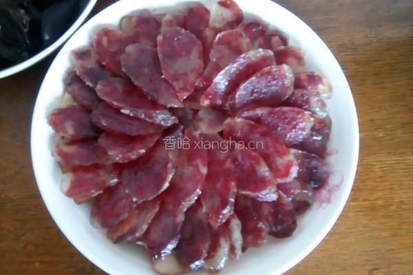 腊肠蒸鸡蛋干的做法图解4
