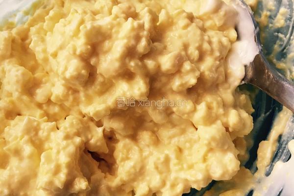 大嘴可颂——奶酪鸡蛋餐肉三明治的做法图解4