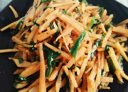 韭菜土豆丝