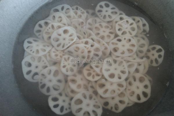 麻酱藕片的做法图解1