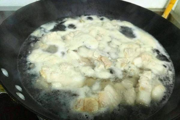 腐乳烧肉的做法图解1