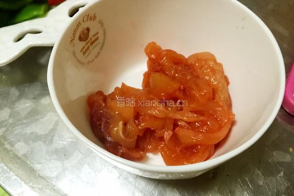 缤纷彩椒鸡肉片的做法图解3
