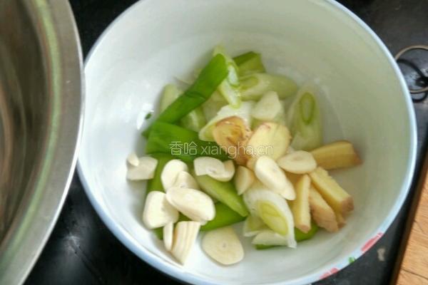 家常油爆虾的做法图解2