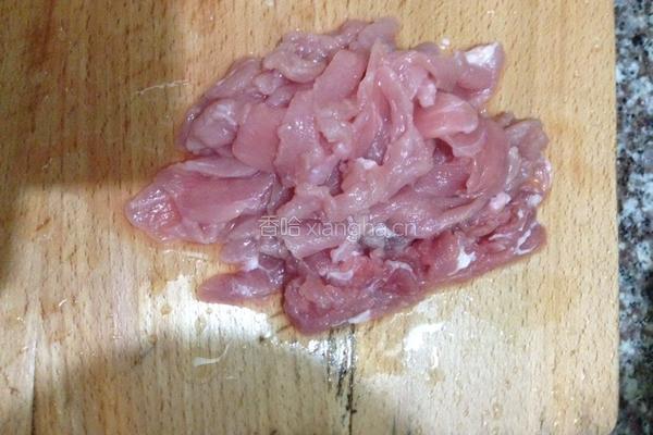 胡萝卜炒肉的做法图解2