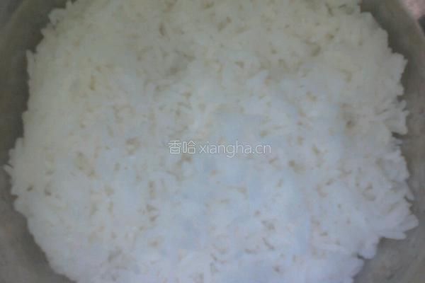 蛋炒饭的做法图解1
