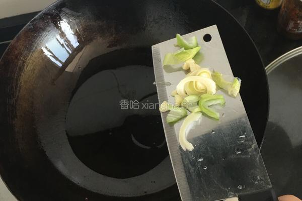 晴晴牌醋溜土豆丝的做法图解3