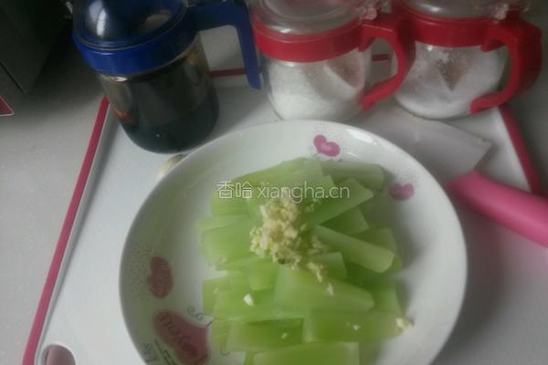 凉拌莴笋的做法图解3