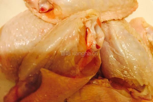 香辣鸡翅的做法图解1