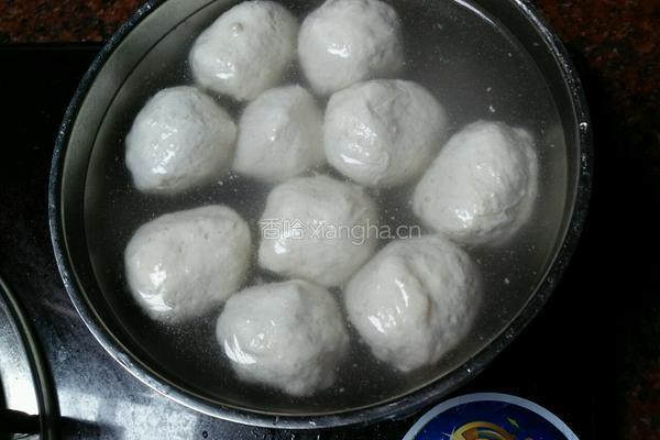 肉丸紫菜胡萝卜汤的做法图解2