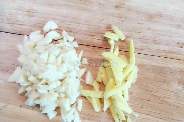 豆鼓蒸仓鱼的做法图解3