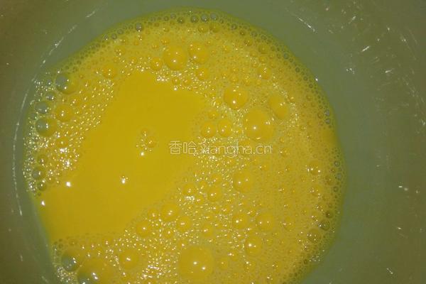 草莓蛋糕的做法图解1