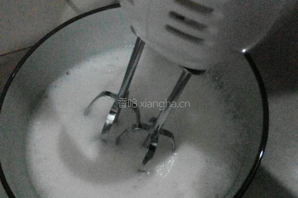 草莓蛋糕的做法图解4