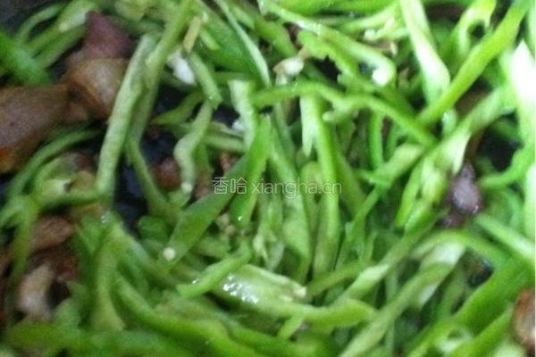 青椒丝炒肉的做法图解3