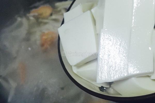 豆腐鲜虾煲的做法图解8