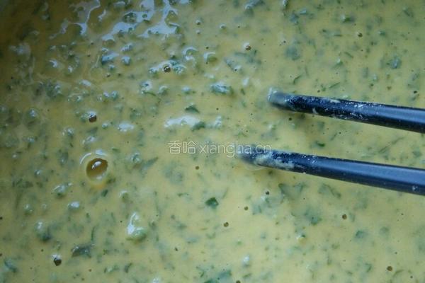 香椿鸡蛋玉米饼的做法图解2