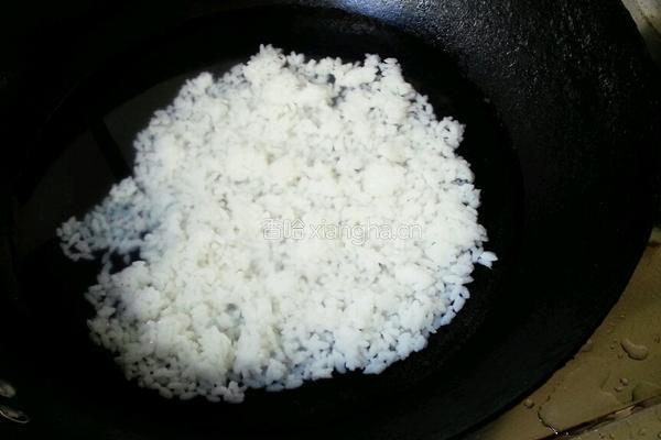 皮蛋瘦肉粥的做法图解3