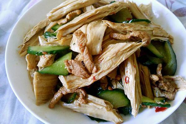 黄瓜炒腐竹的做法图解7