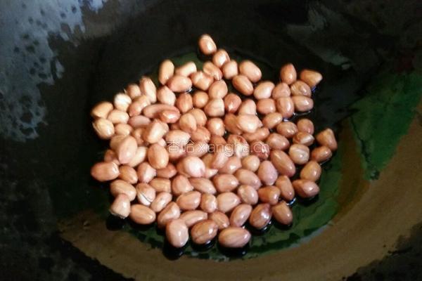 凉拌菠菜花生米的做法图解5