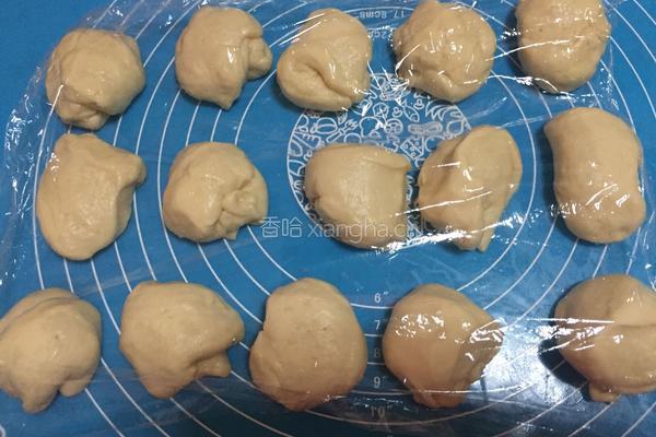 淡奶油椰香包的做法图解9