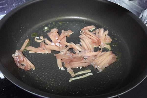 洋葱炒肉丝的做法图解3