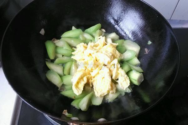 丝瓜炒鸡蛋的做法图解6