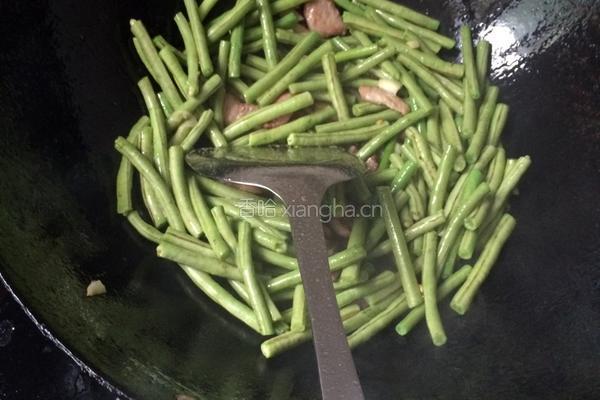 干煸豆角的做法图解5