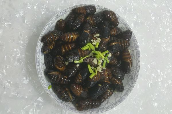炸柞蚕蛹的做法图解5