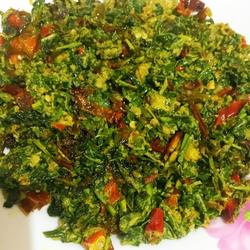 香椿芽鸡蛋饼的做法[图]