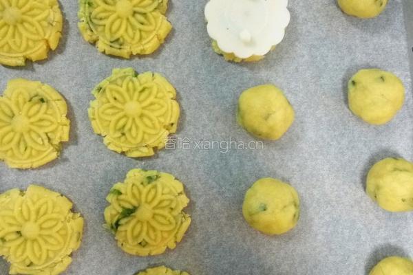 香葱酥脆饼干的做法图解5