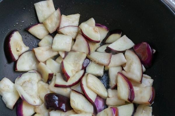 肉烧茄子的做法图解3