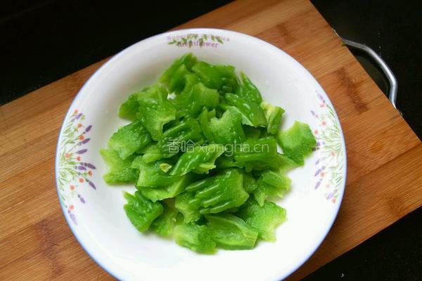 苦瓜炒肉片的做法图解5