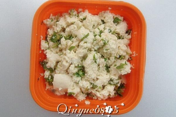香椿拌豆腐的做法图解5
