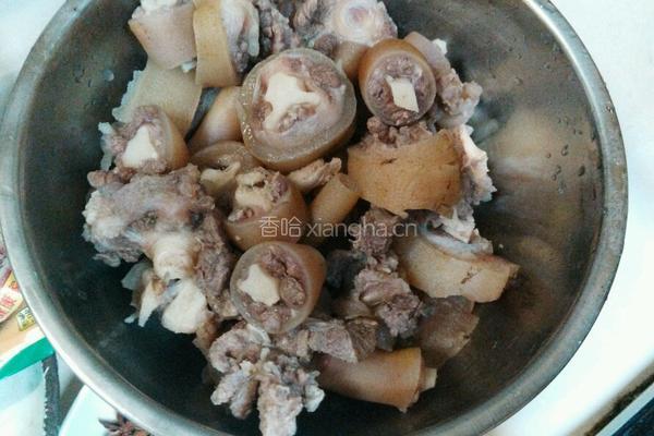  红烧牛尾的做法图解4