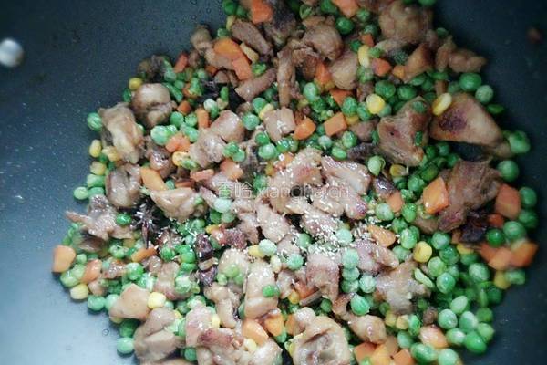 豌豆炒鸡块的做法图解12
