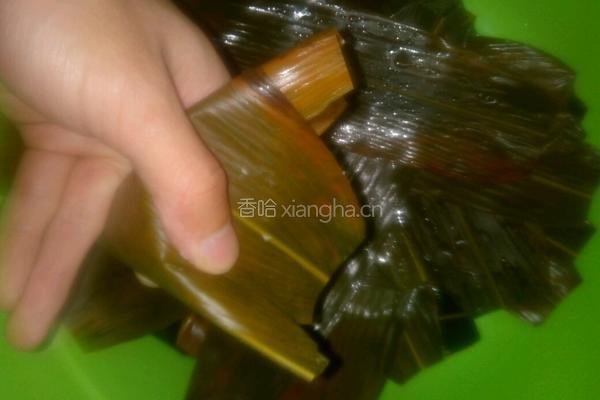 西米水晶粽子的做法图解8