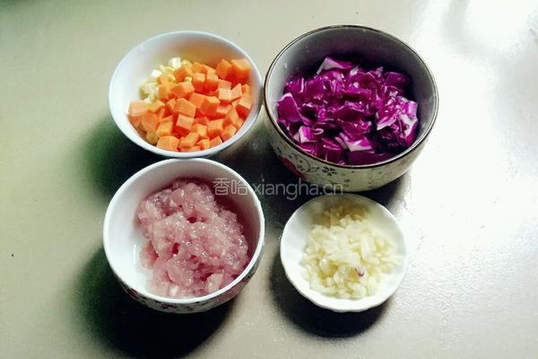 蔬菜肉末拌通心粉的做法图解1