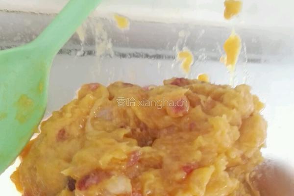 面包机腊味海陆亲子锅贴的做法图解2