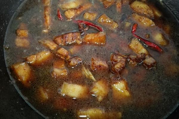 五花肉烧腐竹的做法图解6