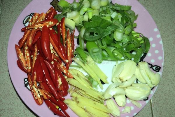 辣椒炒牛肉的做法图解2