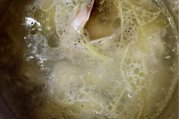 鲈鱼酸菜汤的做法图解6