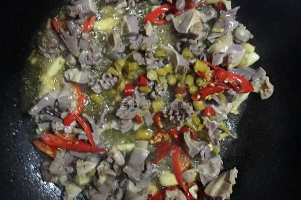 泡椒炒鸭肾的做法图解9